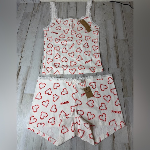 SKIMS Other - SKIMS Women's Two-Piece Heart Print Pajama Set in White and Red